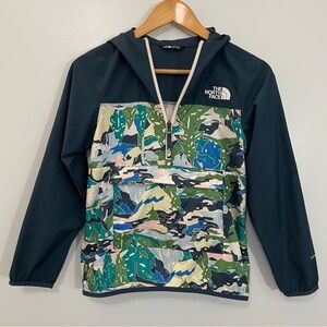 The North Face Windwall Green Print Windbreaker Jacket 10/12